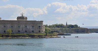 Экскурсия Праздничный Севастополь - День ВМФ - Парад фото 5853 Экскурсия Праздничный Севастополь - День ВМФ - Парад фото 5853